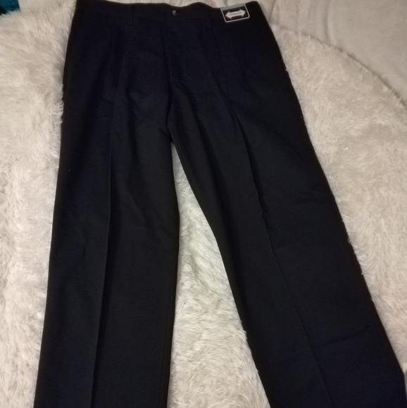 *NWT* 🔥 3/$70 Wrangler Men's Khaki Dress Pants - Picture 2 of 3